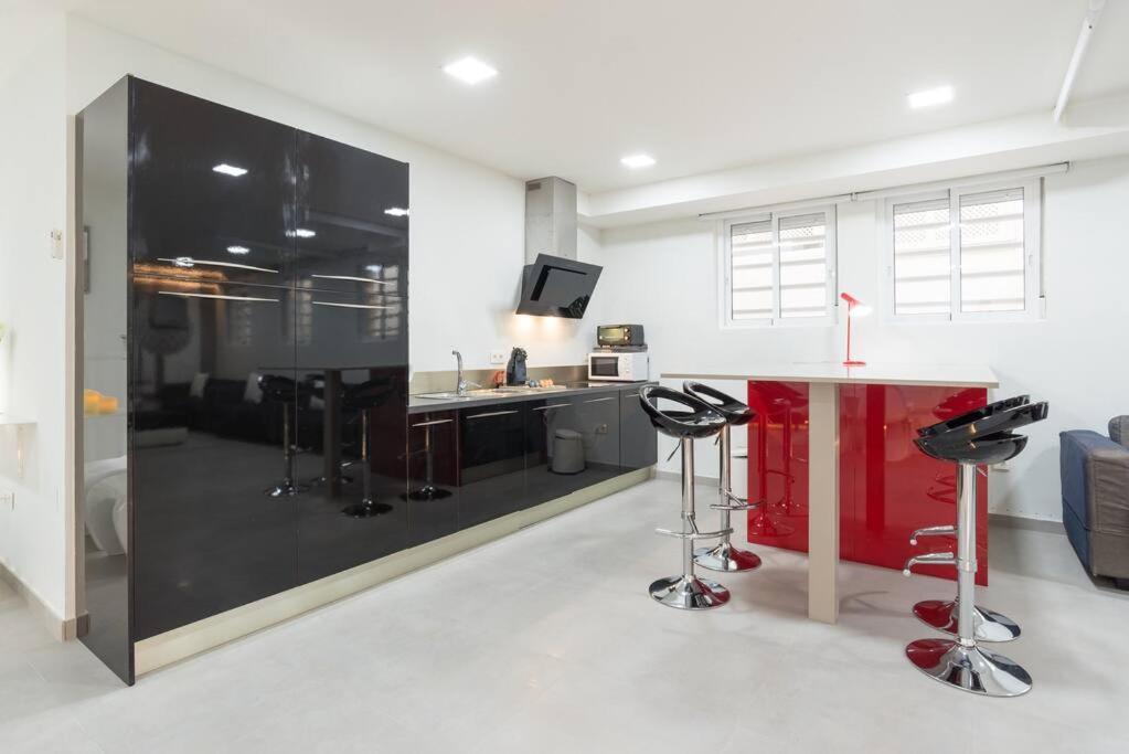 Incredible Luxury Location In Puerto Banus Beach For Families Марбелья Экстерьер фото