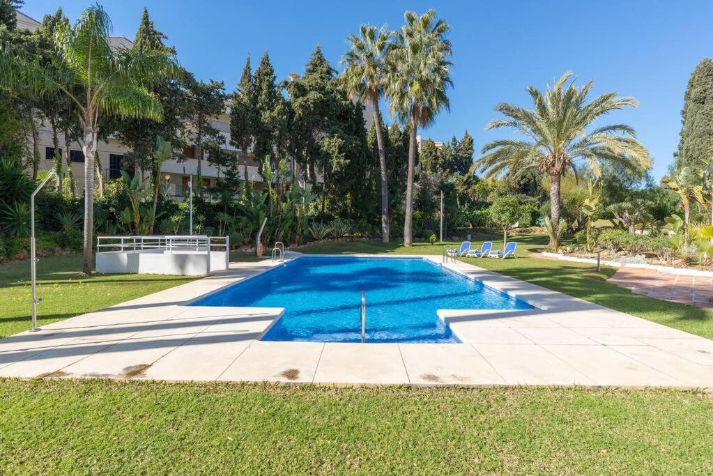Incredible Luxury Location In Puerto Banus Beach For Families Марбелья Экстерьер фото