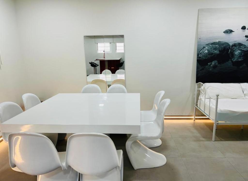Incredible Luxury Location In Puerto Banus Beach For Families Марбелья Экстерьер фото