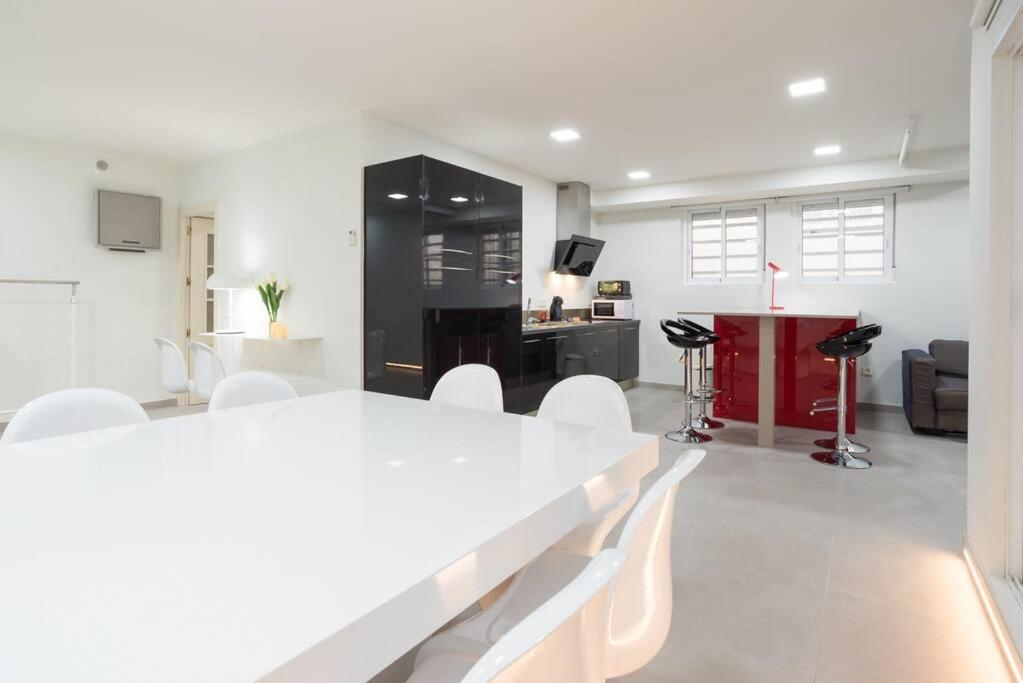 Incredible Luxury Location In Puerto Banus Beach For Families Марбелья Экстерьер фото