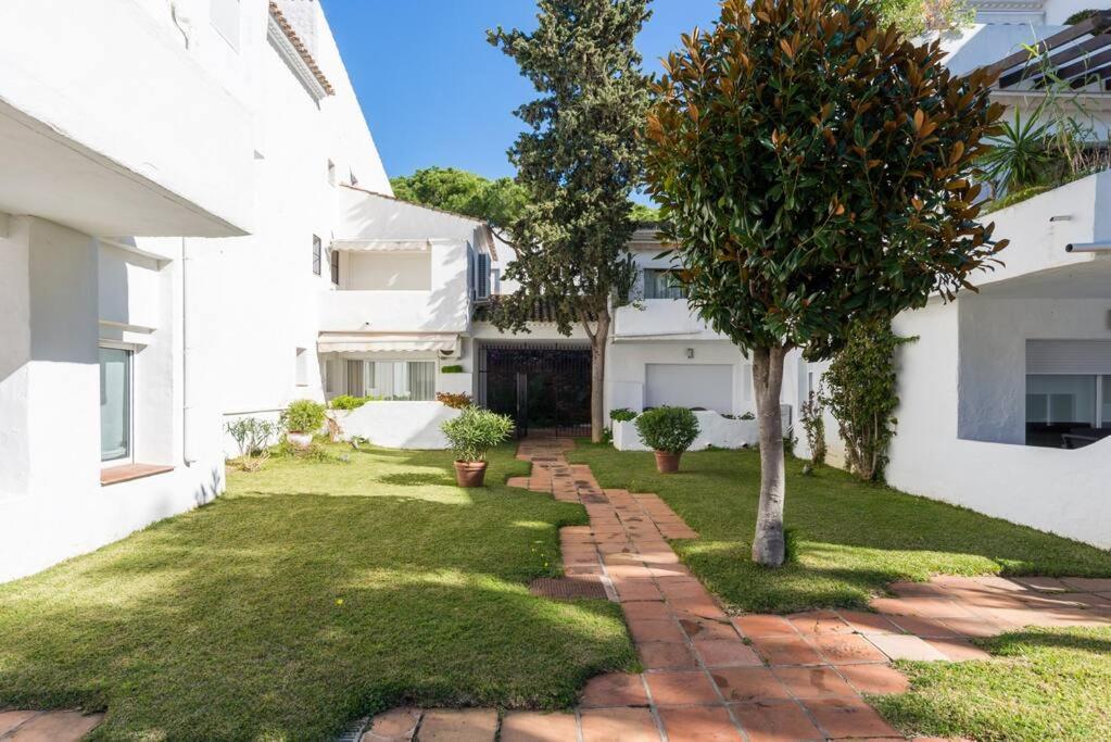 Incredible Luxury Location In Puerto Banus Beach For Families Марбелья Экстерьер фото
