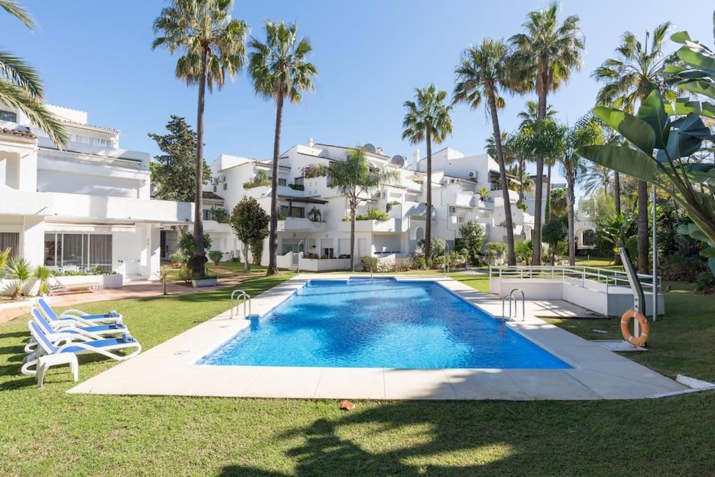 Incredible Luxury Location In Puerto Banus Beach For Families Марбелья Экстерьер фото