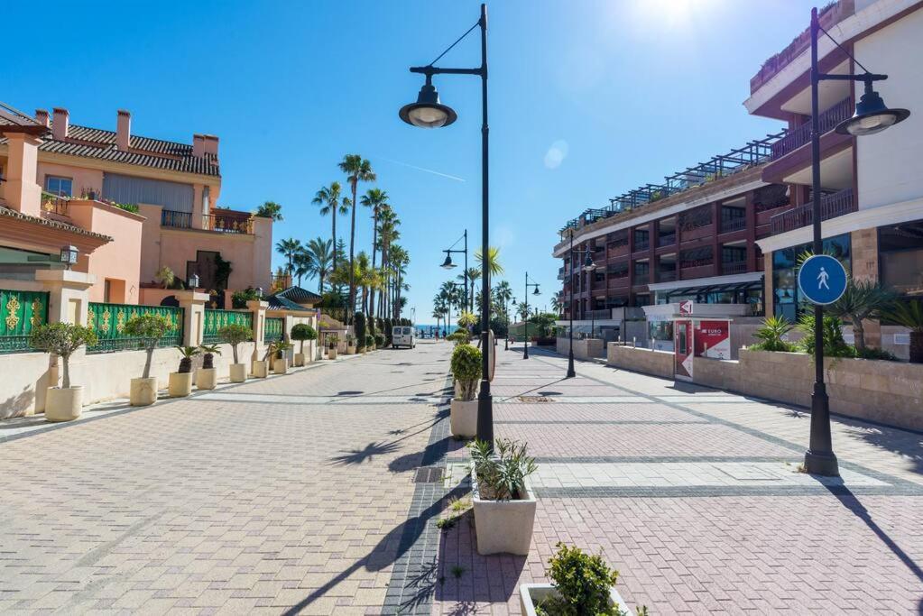 Incredible Luxury Location In Puerto Banus Beach For Families Марбелья Экстерьер фото