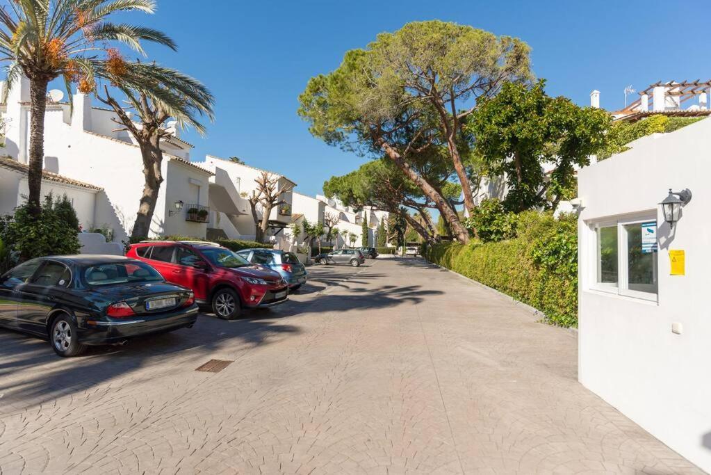 Incredible Luxury Location In Puerto Banus Beach For Families Марбелья Экстерьер фото