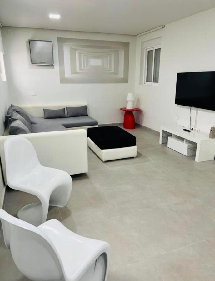 Incredible Luxury Location In Puerto Banus Beach For Families Марбелья Экстерьер фото